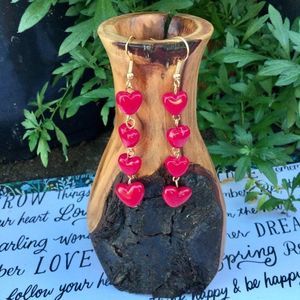 🏷️ Acrylic Hearts Hook Earrings Pink Gold Tone